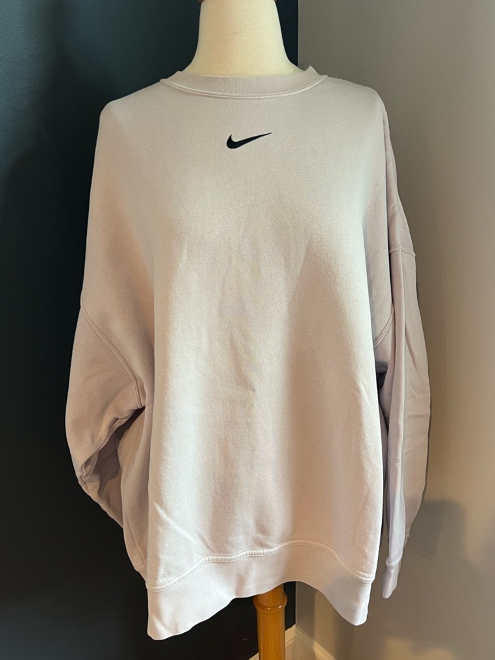 Nike Oversized Crewneck Sweatshirt Light Beige Swoosh Logo Size Small